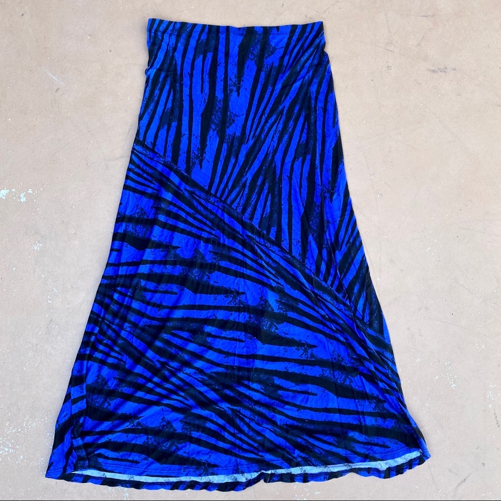 NEW Matty M Printed Maxi Skirt - Picture 3 of 4